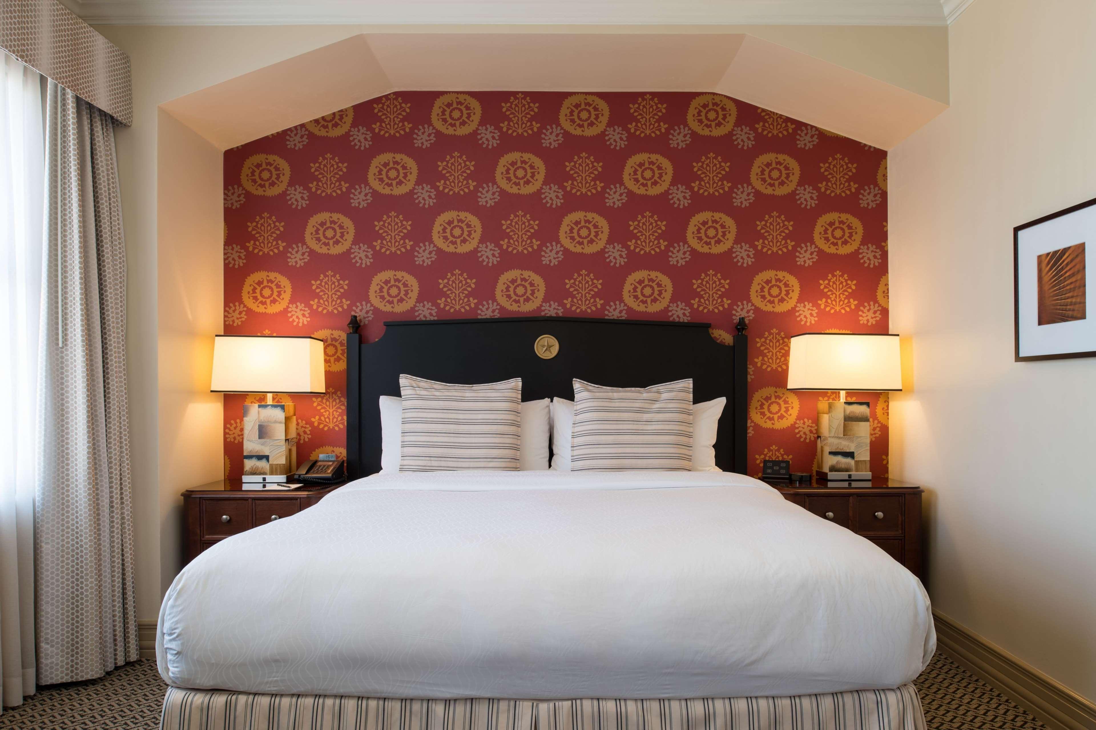 The Royal Sonesta Stephen F Austin Hotel Exterior photo