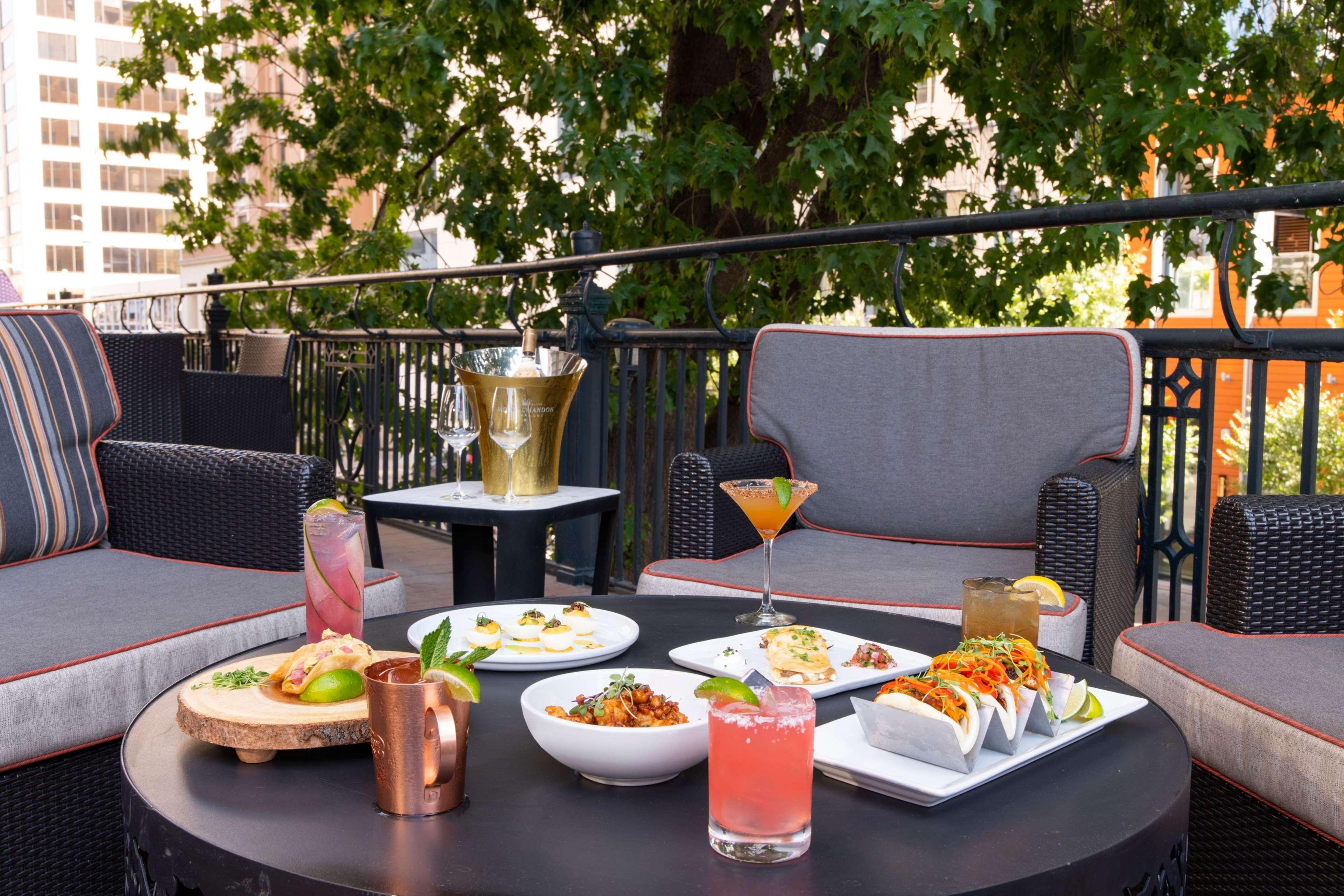 The Royal Sonesta Stephen F Austin Hotel Exterior photo