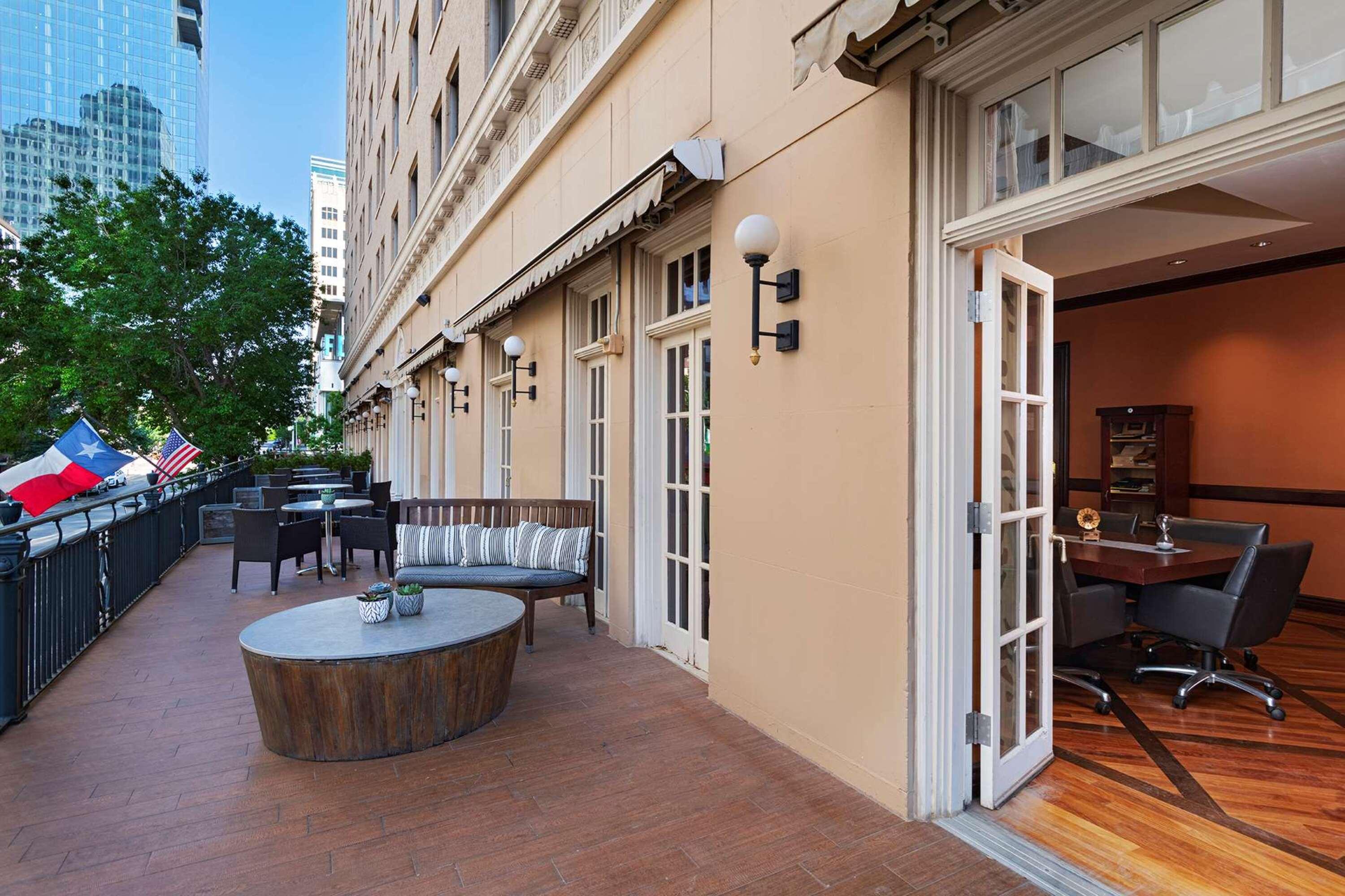 The Royal Sonesta Stephen F Austin Hotel Exterior photo