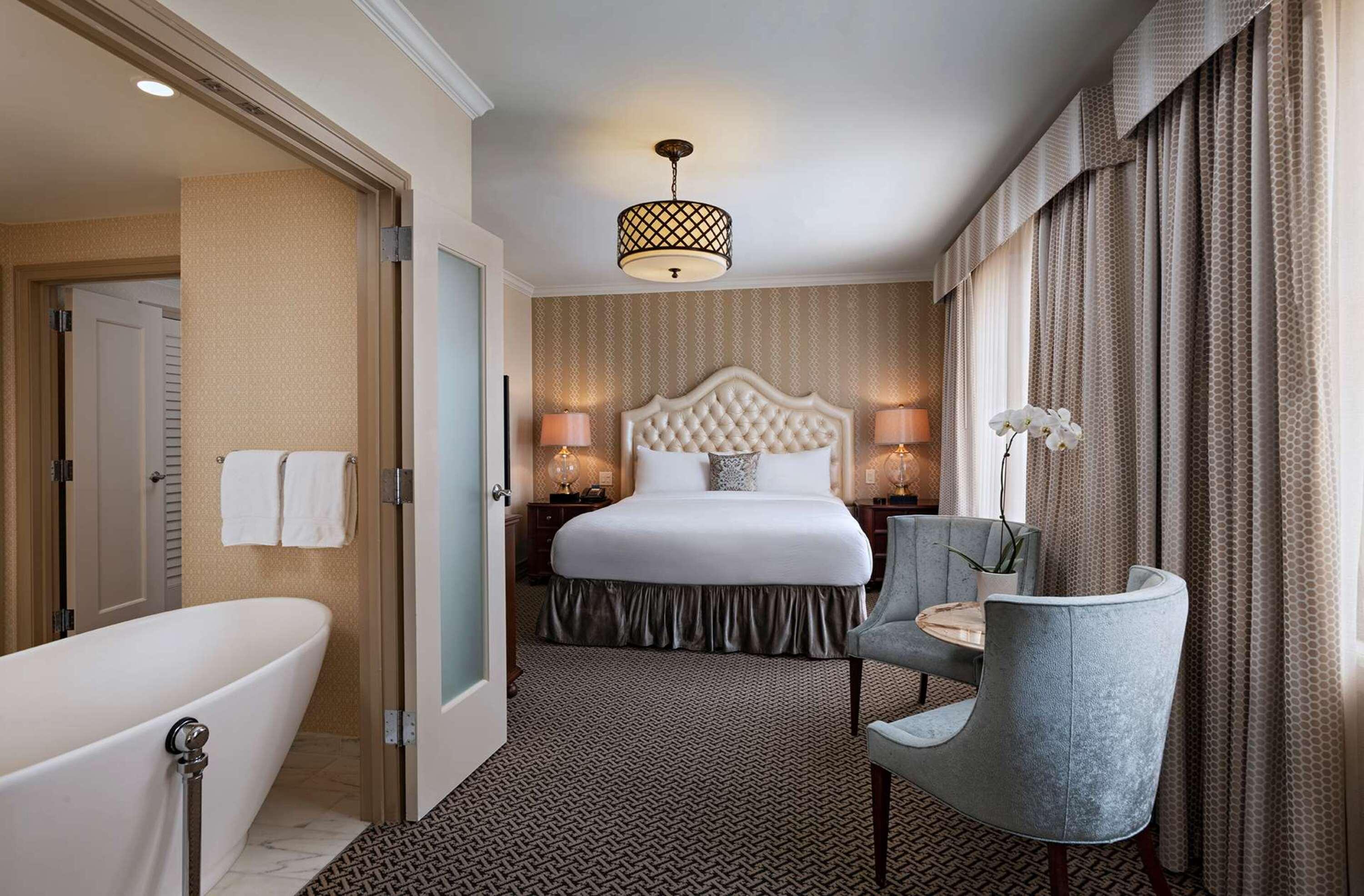 The Royal Sonesta Stephen F Austin Hotel Exterior photo